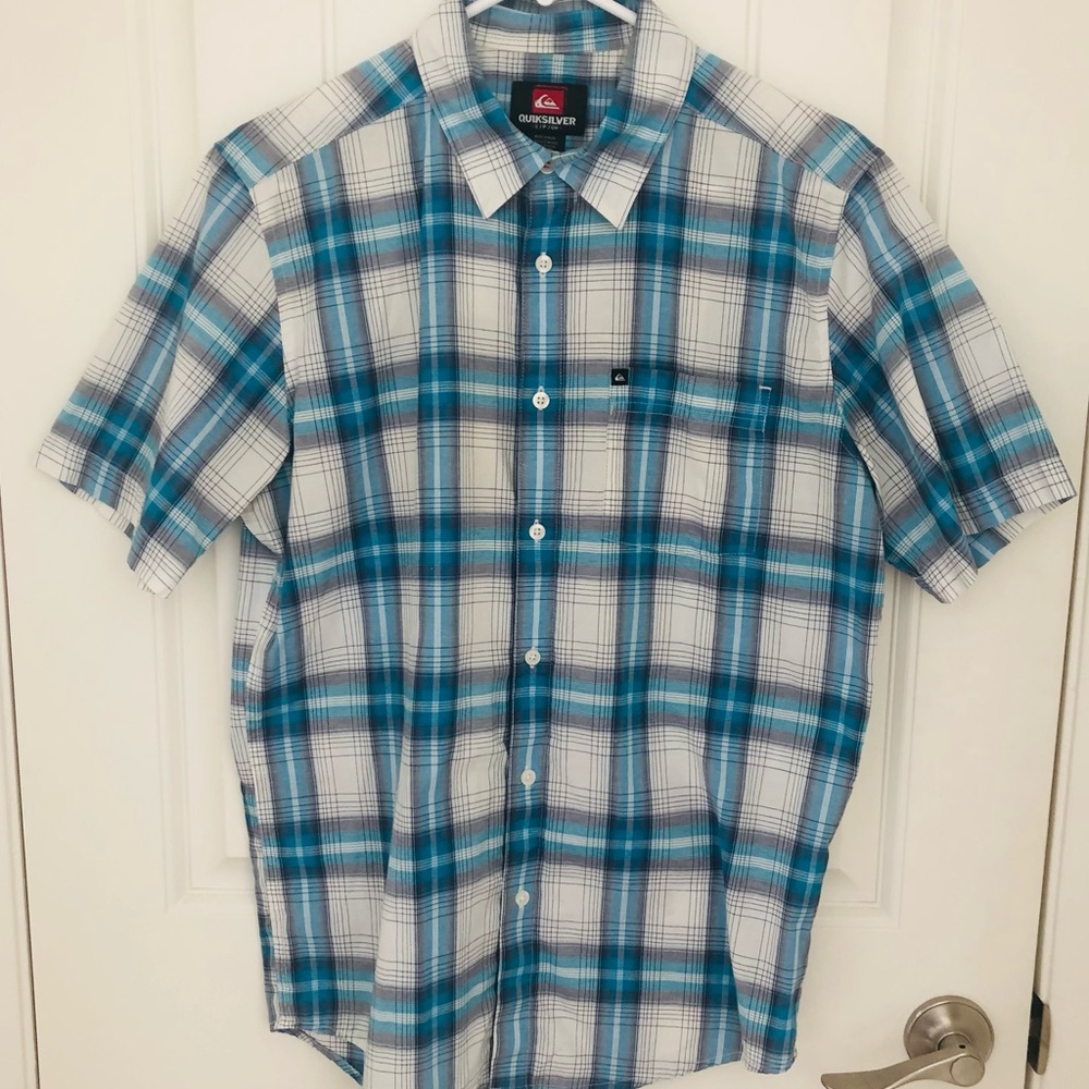 Quicksilver Short Sleeve Button Plaid Casual Shirt